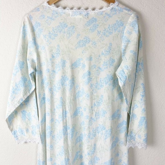 VINTAGE EILEEN WEST Women Size Small Blue Floral Robe Sleep Nightgown Lace Trim - Picture 10 of 10